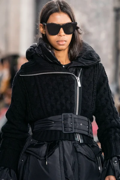 Look 19